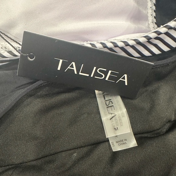 Chic Black and White Bikini for Swim - Picture 5 of 5